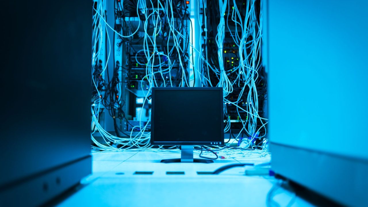 DevOps engineers and anyone using Kubernetes - how are you connecting your agents to your production clusters?